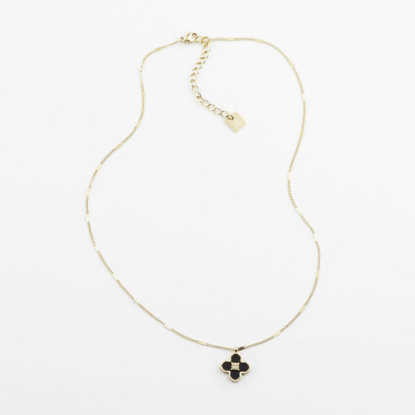 Halskette-Fourth-Dimension-Schwarz-Blume-Schmuck-Muenchen-Gold-Modeschmuck-Armband copy